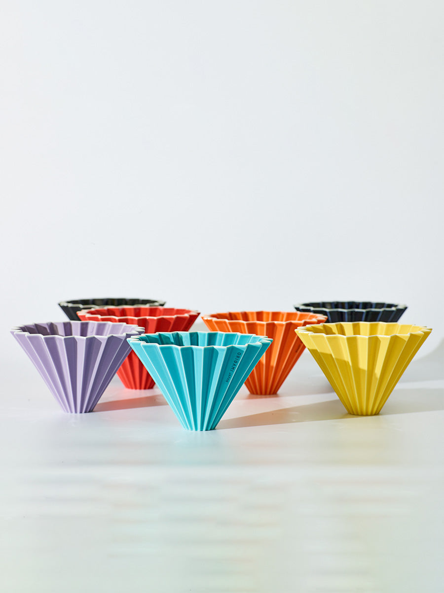 16-Piece Origami Drinkware Set